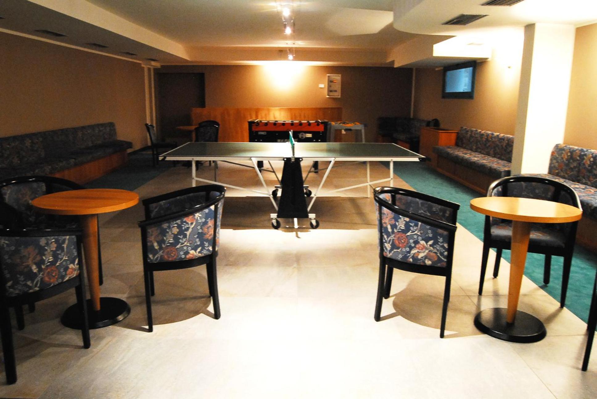 Hotel Sole มาเล ภายนอก รูปภาพ